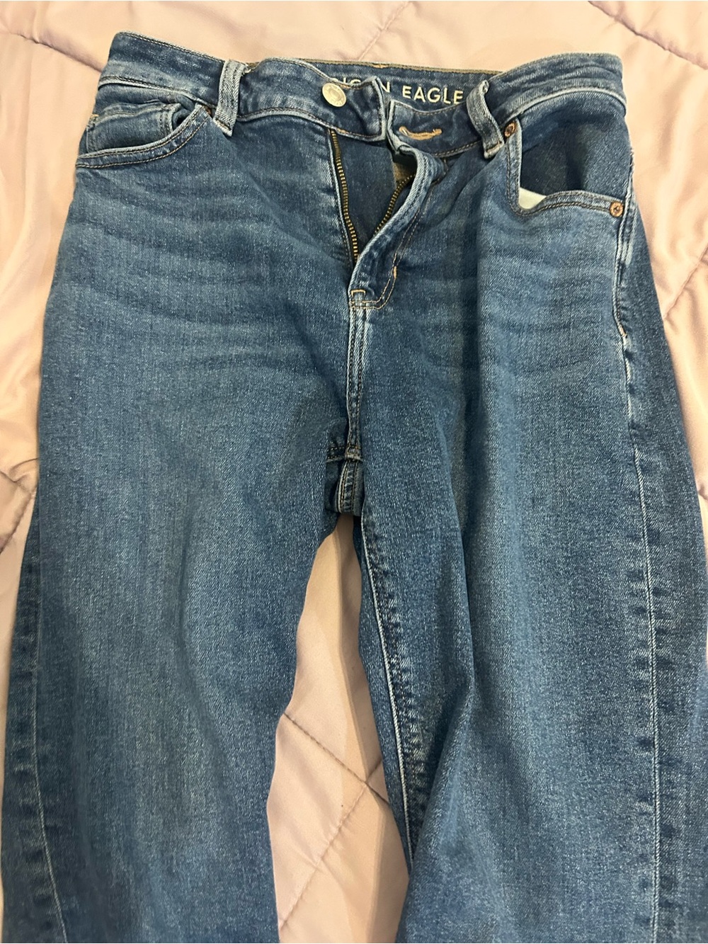 American Eagle Outfitters women’s Light Blue straight leg Jeans